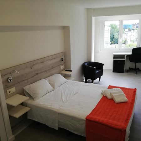 Pension La Intermodal Saint-Jacques-de-Compostelle Extérieur photo