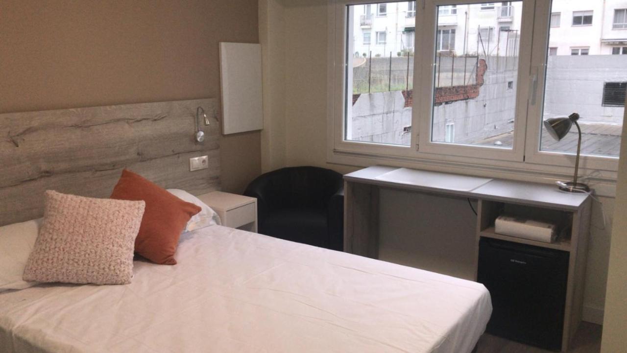 Pension La Intermodal Saint-Jacques-de-Compostelle Extérieur photo
